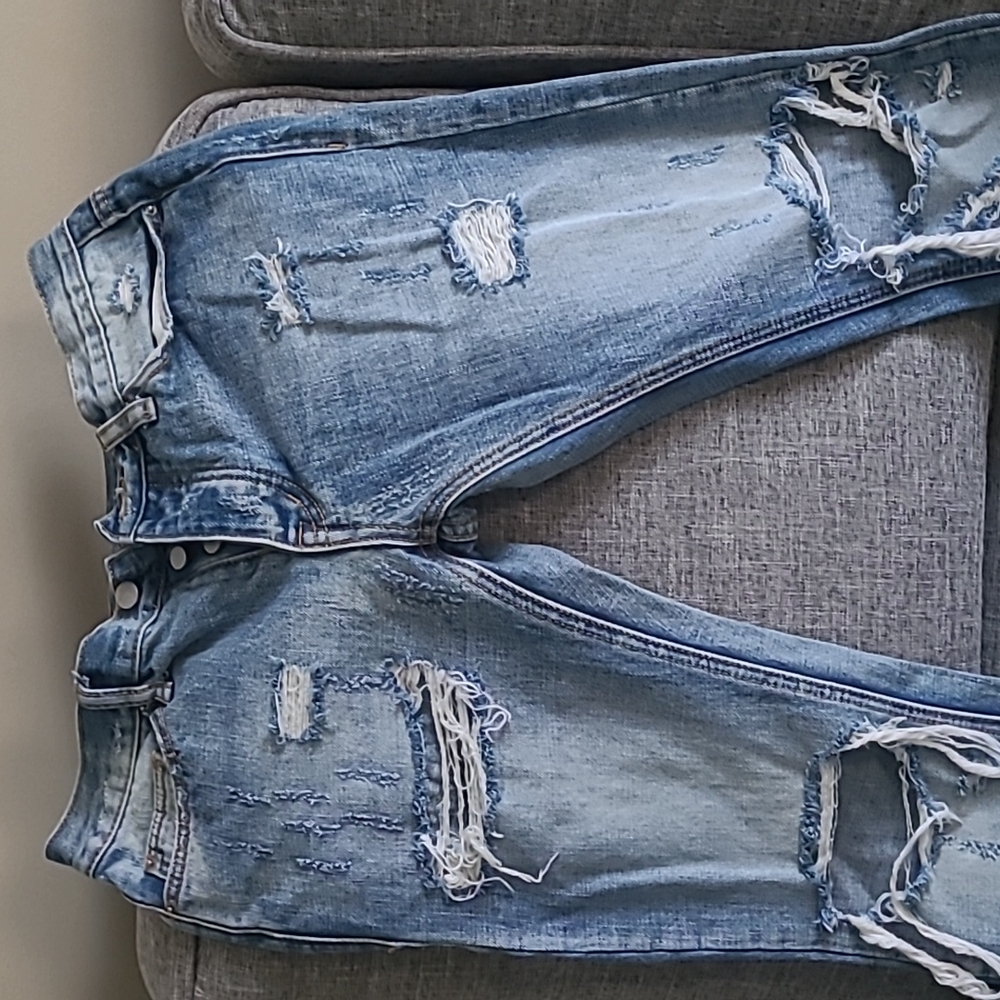 Men vintage  jeans  ,blue  in color, size 30, was used once .